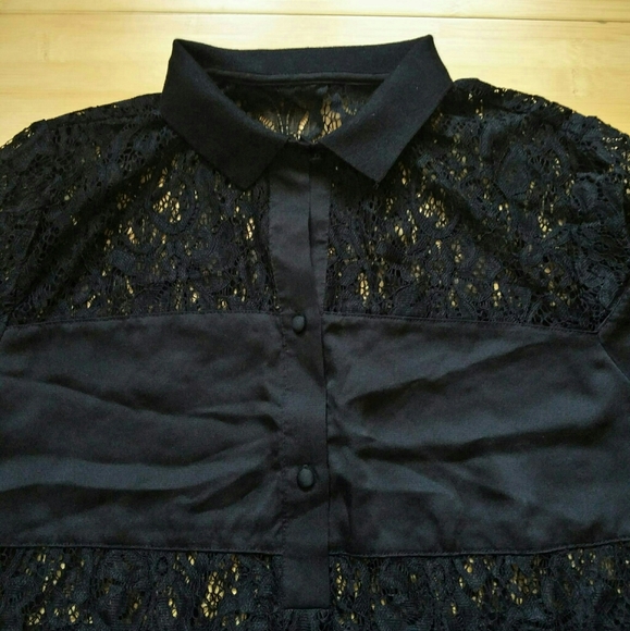 Guess Striped & Blocked Lace Top - Picture 3 of 10